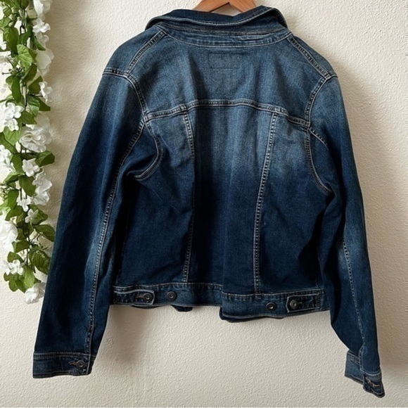 Torrid Torrid - Picture 9 of 9